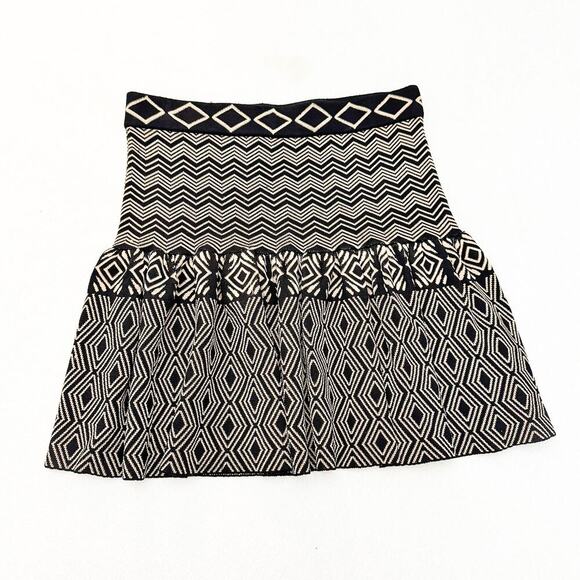 Torn by Ronny Kobo Black Cream Chevron Pleated Flared Skirt Size Medium - Picture 1 of 5